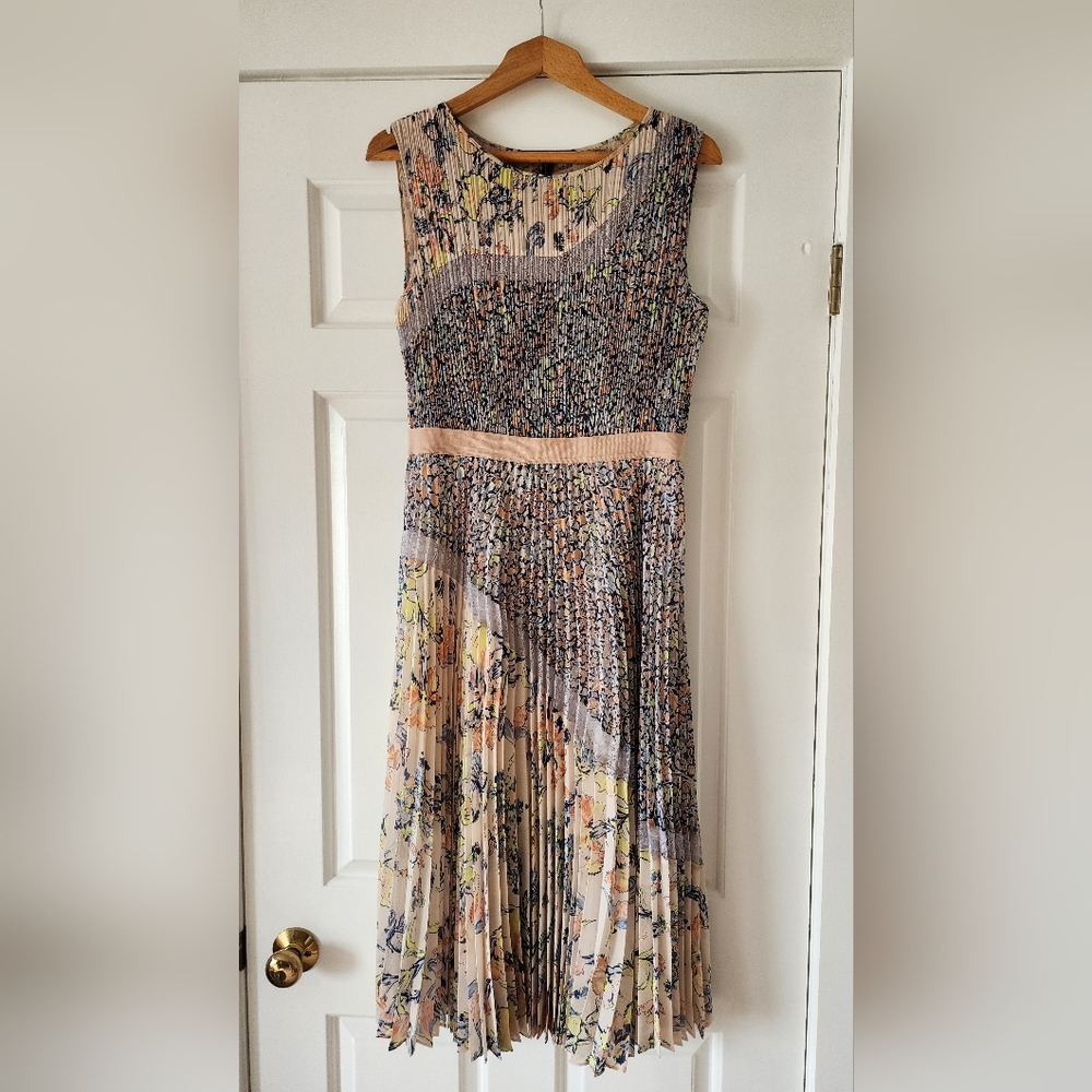 BCBGMAXAZRIA